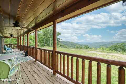 648 Wigwam St, Sparta, TN 38583