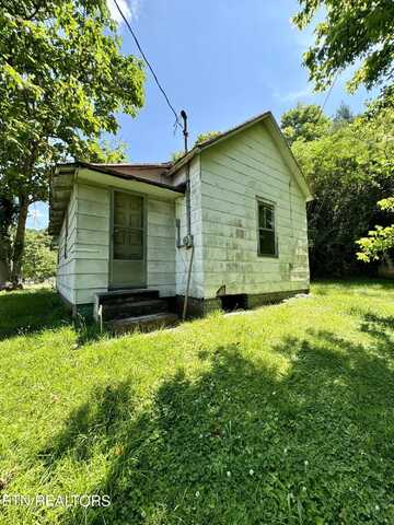 Briceville Hwy, Rocky Top, TN 37769