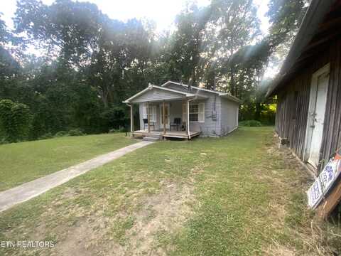 2789 Oak Grove Rd, Rocky Top, TN 37769