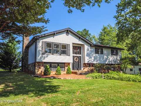 8716 Highland Circle, Knoxville, TN 37920