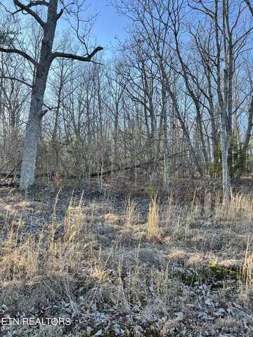 140 Manchester Rd, Crossville, TN 38558