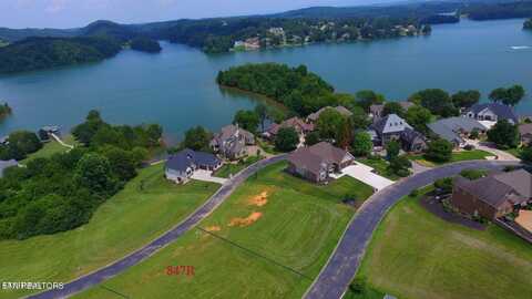 1540 Rarity Bay Pkwy, Vonore, TN 37885