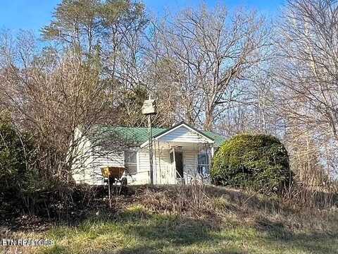 4933 Circle Rd, Corryton, TN 37721