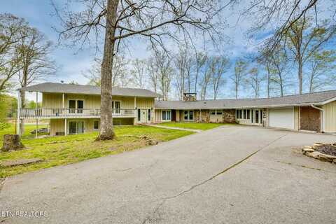 605 S Lake Drive, Oneida, TN 37841