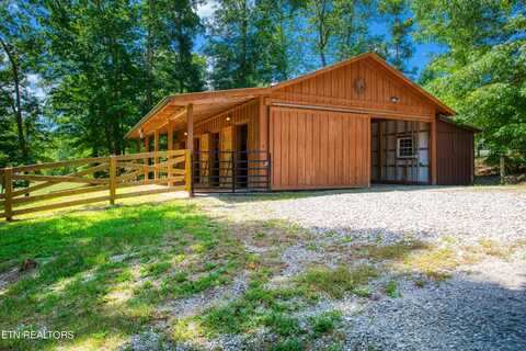 414 Fletchers Branch Loop, Allardt, TN 38504