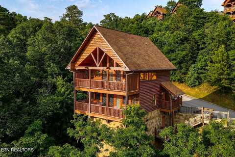 1851 Starr St, Sevierville, TN 37876