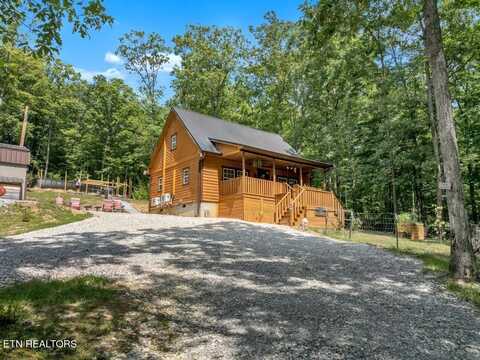 279 Bear Hollow Rd, Oneida, TN 37841