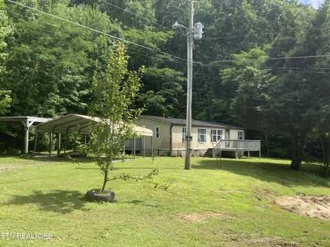 124 Freeman Rd, Oliver Springs, TN 37840