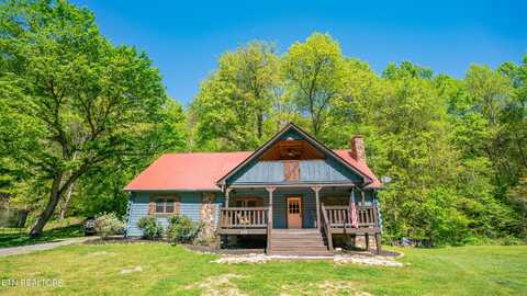 825 Steer Creek Rd, Tellico Plains, TN 37385