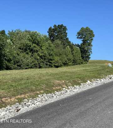 515 Cedar Gate Lane, La Follette, TN 37766