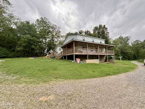 107 Cherry St, Deer Lodge, TN 37726