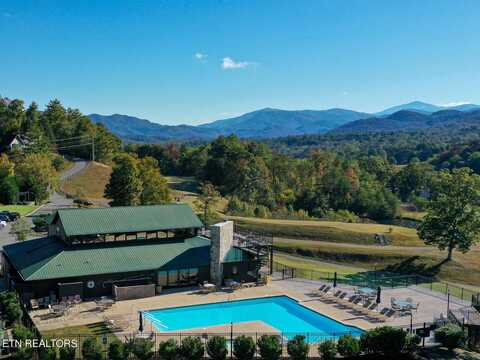 745/749 Hunters Run Rd, Townsend, TN 37882