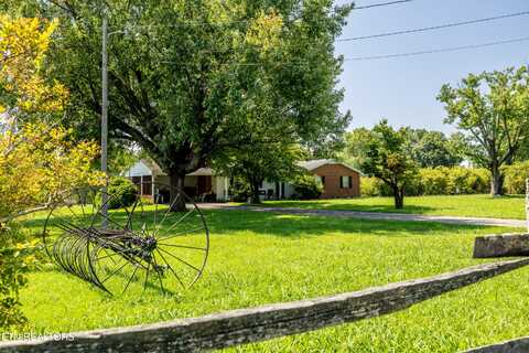 111 Harmon Rd, Maryville, TN 37804