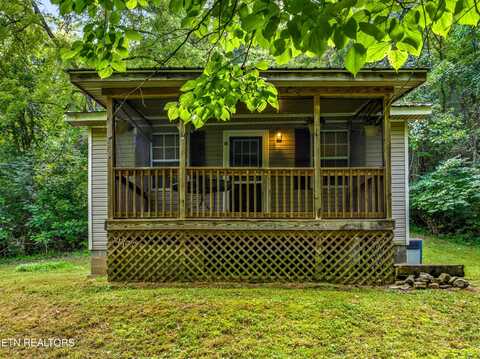 6431 War Creek Rd, Thorn Hill, TN 37881