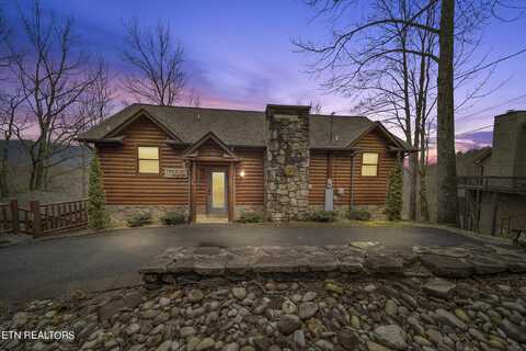 922 Scenic Tr, Gatlinburg, TN 37738