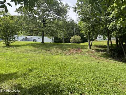 630 Happy Hollow Rd, Madisonville, TN 37354