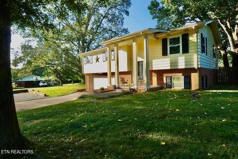 1802 Bob White Drive, Maryville, TN 37803