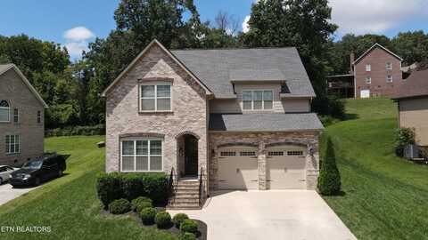 9943 Castleglen Lane, Knoxville, TN 37922