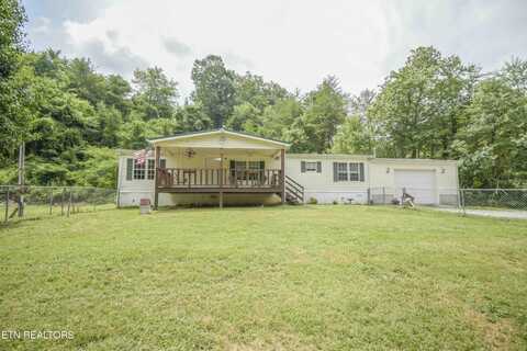 370 New Clear Branch Rd, Rocky Top, TN 37769