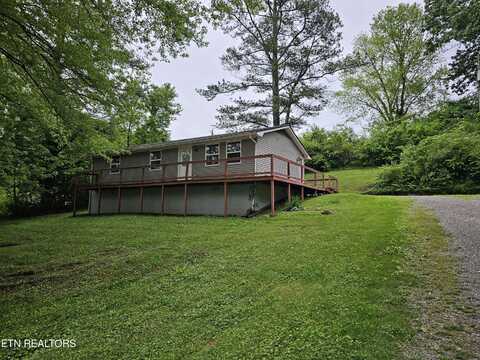 317 Hollifield Drive, Jacksboro, TN 37757