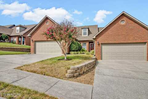 376 Meadow Walk Lane, Lenoir City, TN 37772