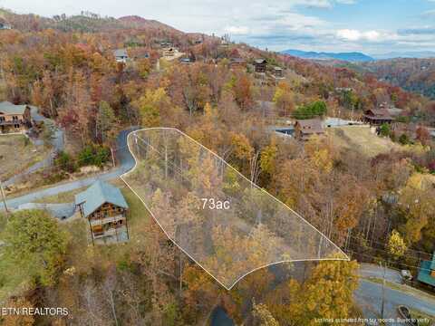 815 Red Fox Tr, Gatlinburg, TN 37738