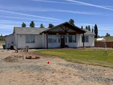 37141 Agency Lake Loop Road, Chiloquin, OR 97624