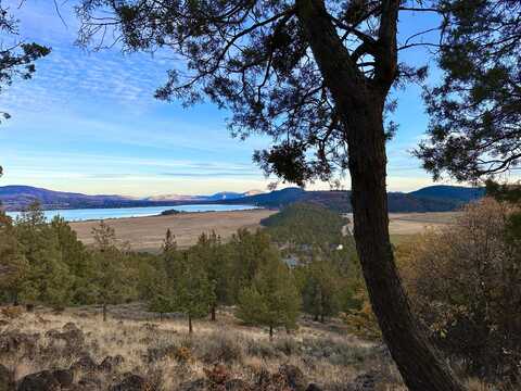 Coopers Hawk Road, Klamath Falls, OR 97601
