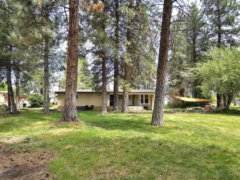 2383 Blue Pool Way, Chiloquin, OR 97624