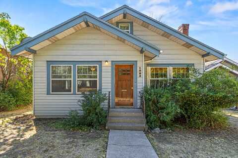 1902 Esplanade Avenue, Klamath Falls, OR 97601