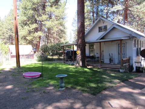 218 S Lalakes Avenue, Chiloquin, OR 97624