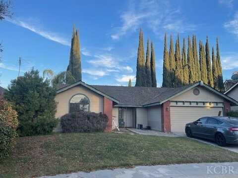 834 Bollinger Court, Visalia, CA 93277