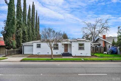 526 Shields Avenue, Fresno, CA 93704