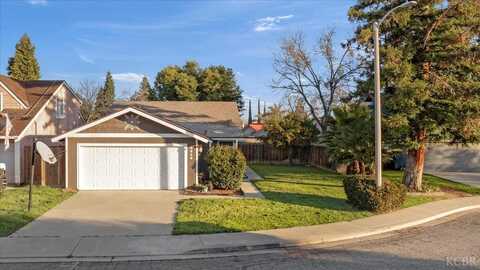 2526 Parker Court, Visalia, CA 93292