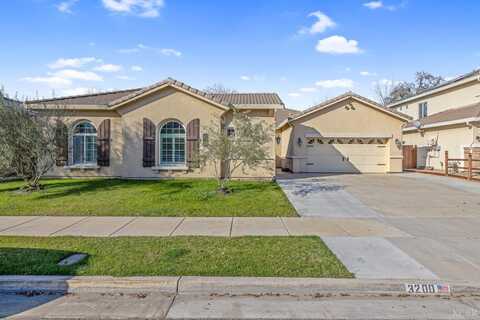 3200 Ceres Court, Visalia, CA 93291