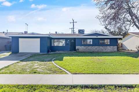 345 Amber Way, Hanford, CA 93230