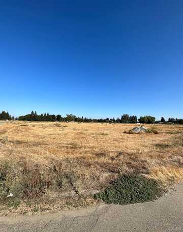 0 Peggy Dr, Hanford, CA 93230