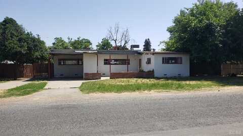 1561 Clare Avenue, Porterville, CA 93257