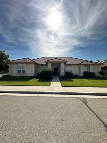 3320 Mission Drive, Hanford, CA 93230