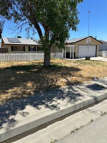 894 Cinnamon Drive, Lemoore, CA 93245