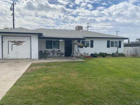 10955 Abby Lane, Hanford, CA 93230