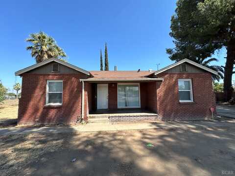 4975 Belmont Avenue, Fresno, CA 93727