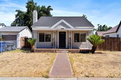 4693 Illinois Avenue, Fresno, CA 93702