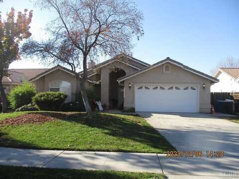 571 Bluejay Avenue, Lemoore, CA 93245