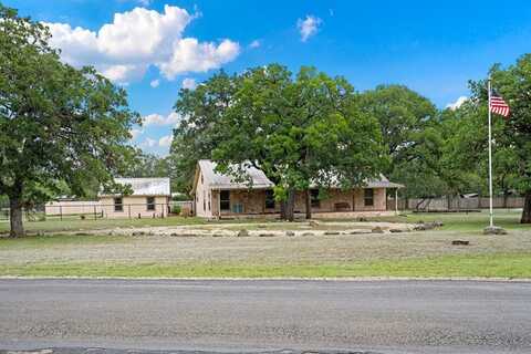 180 W Orchard Park Blvd, Medina, TX 78055