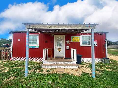 505 E 4th St, Camp Wood, TX 78833