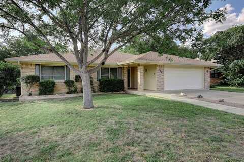 110 Erin Dr, Kerrville, TX 78028