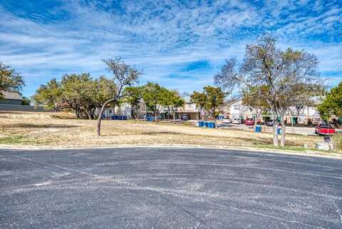 2004 N Bordeaux Dr, Kerrville, TX 78028