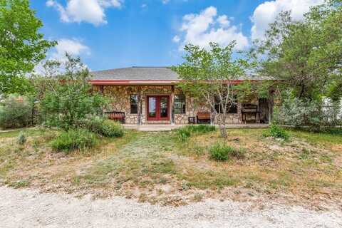 105 Featherhill, Comfort, TX 78013