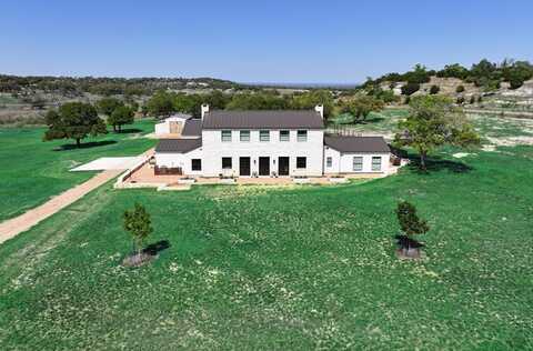130 Overlook Dr, Fredericksburg, TX 78624